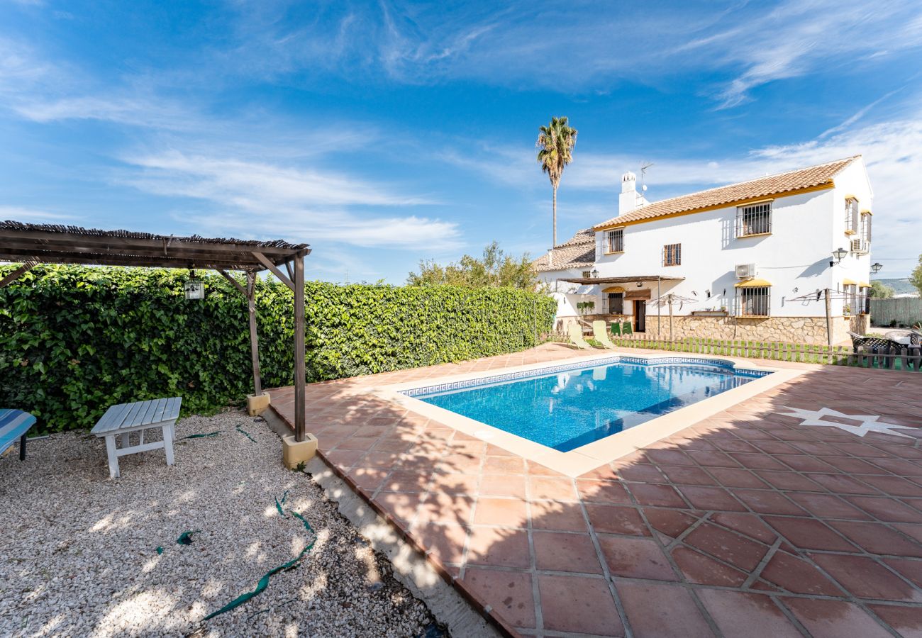 Cottage in Antequera - MalagaSuite Cortijo Segura