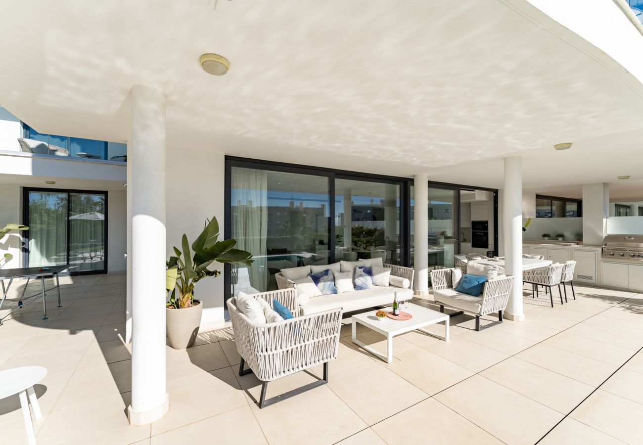 Apartment in Fuengirola - MalagaSuite Higueron West Luxury & Private Pool