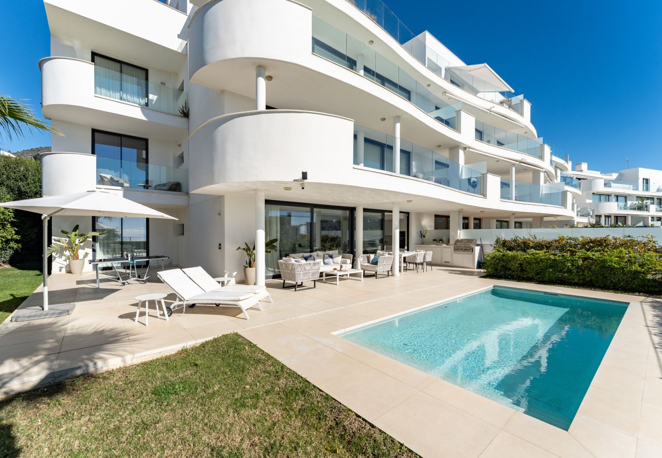 Apartment in Fuengirola - MalagaSuite Higueron West Luxury & Private Pool