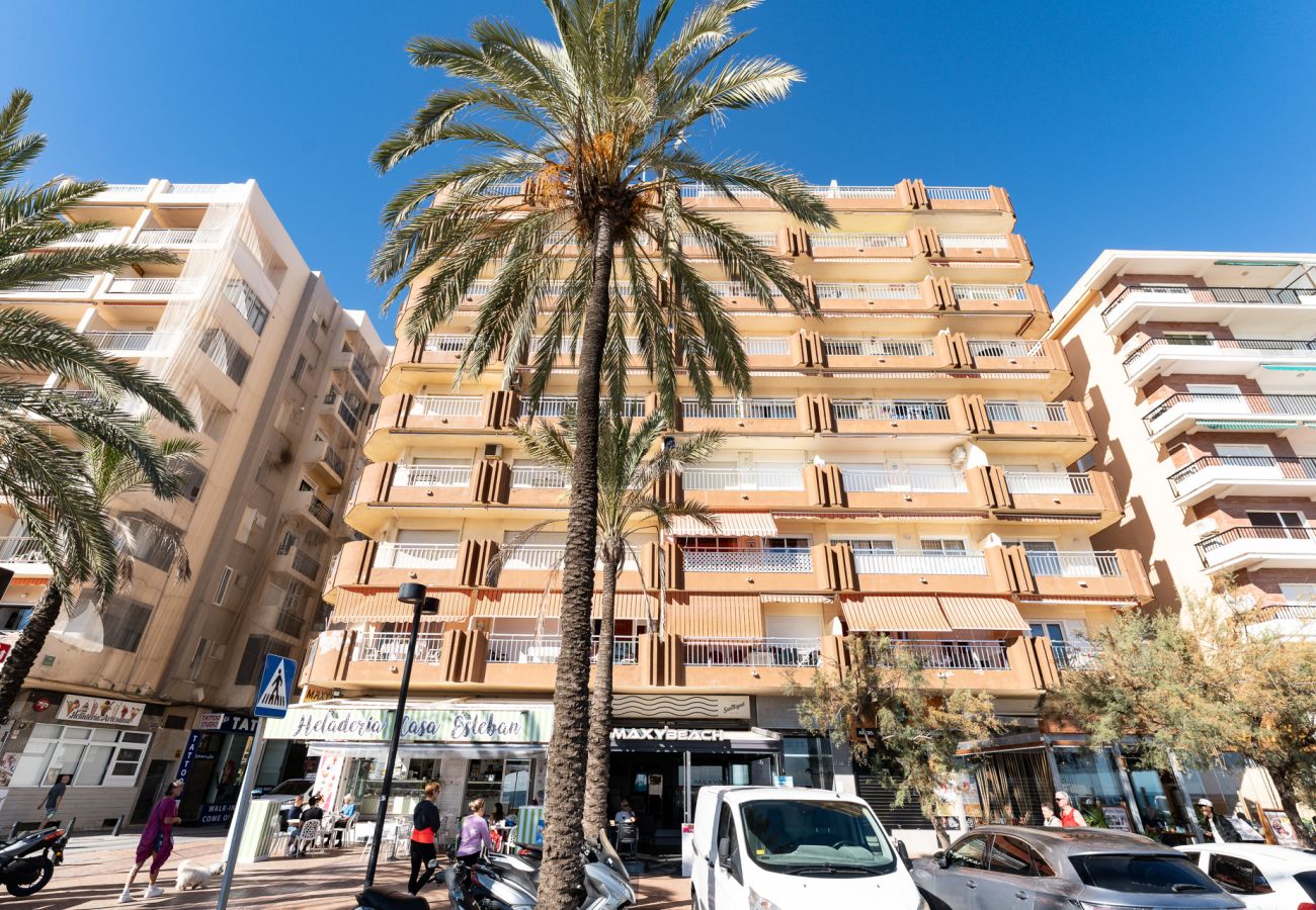 Apartment in Fuengirola - MalagaSuite First Line Beach Terrace