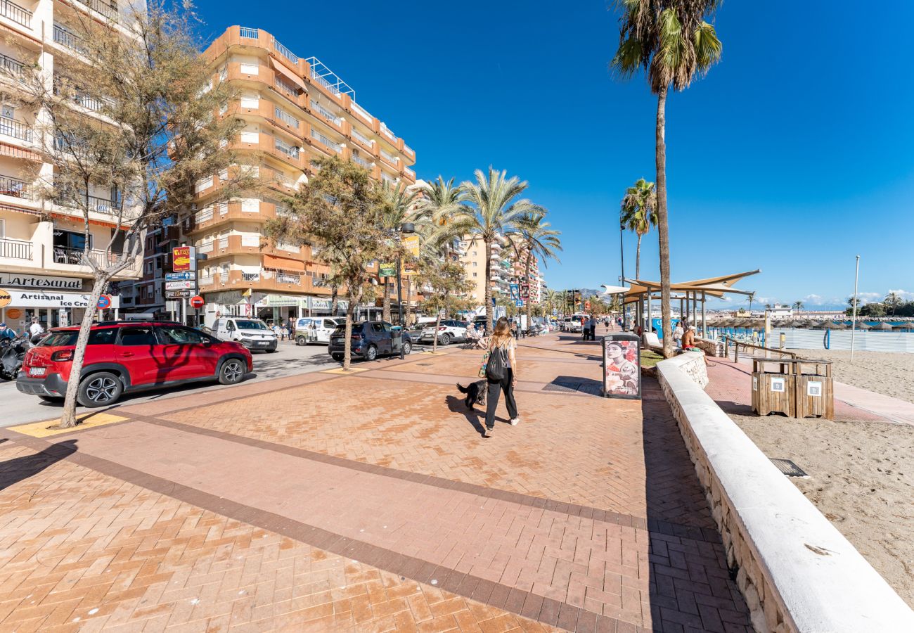 Apartment in Fuengirola - MalagaSuite First Line Beach Terrace