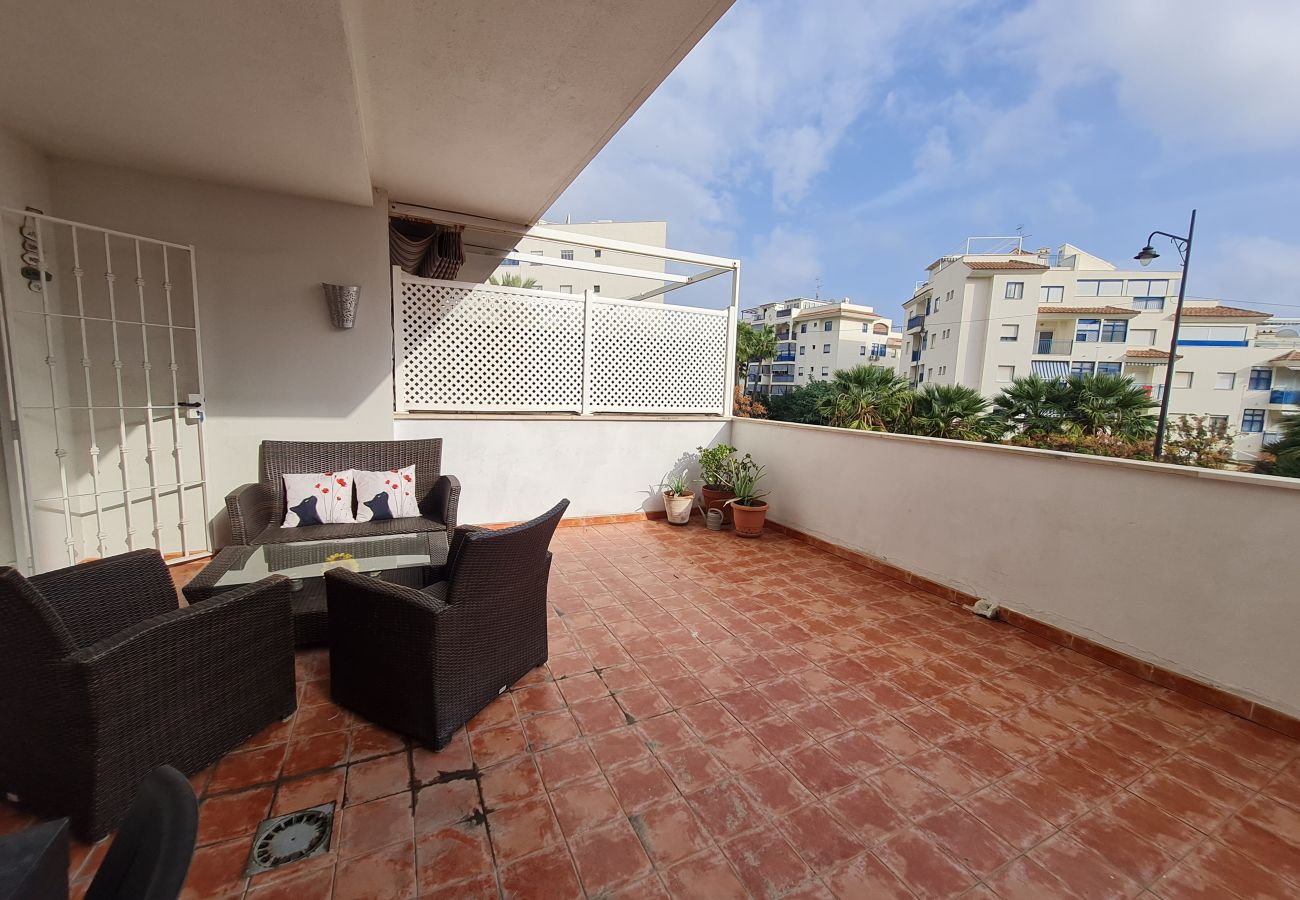 Apartment in Estepona - MalagaSuite Estepona Sun & Terrace
