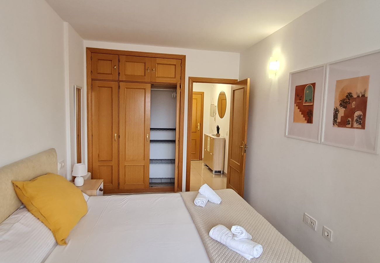 Apartment in Estepona - MalagaSuite Estepona Sun & Terrace