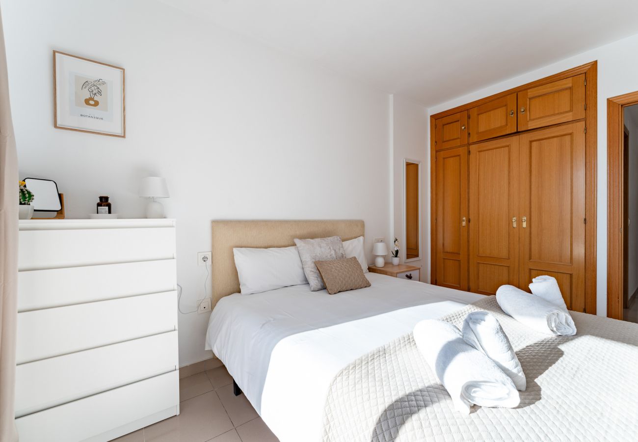 Apartment in Estepona - MalagaSuite Estepona Sun & Terrace