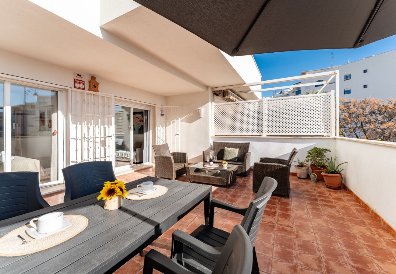 Apartment in Estepona - MalagaSuite Estepona Sun & Terrace