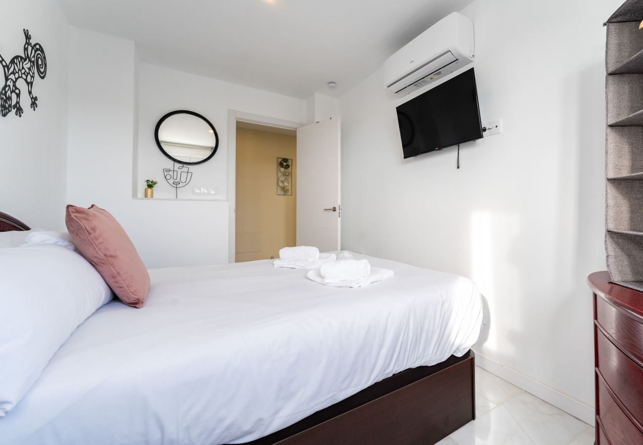 Apartment in Benalmádena - MalagaSuite Premium Duplex Torrequebrada