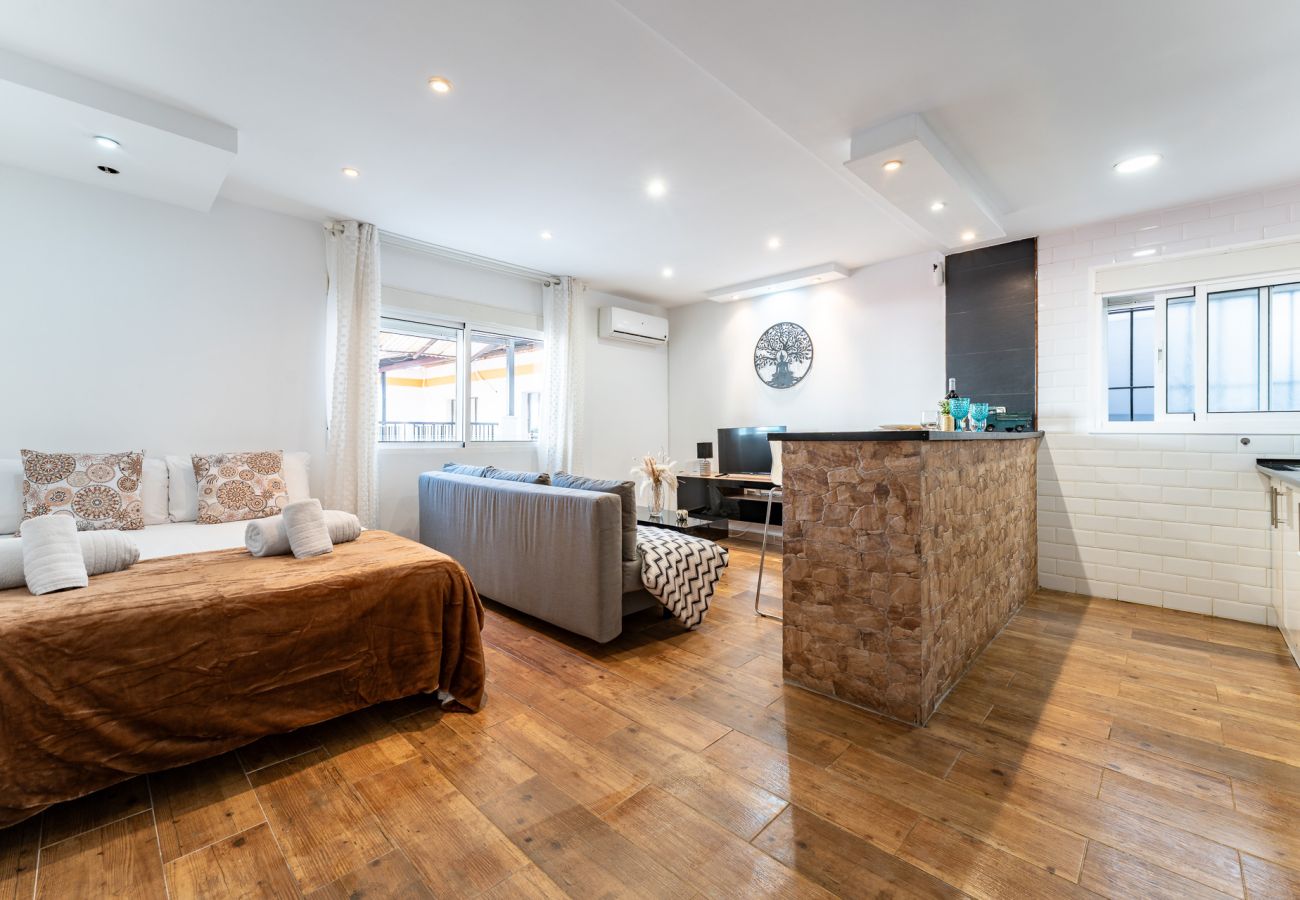 Apartment in Torremolinos - MalagaSuite City Central Torremolinos