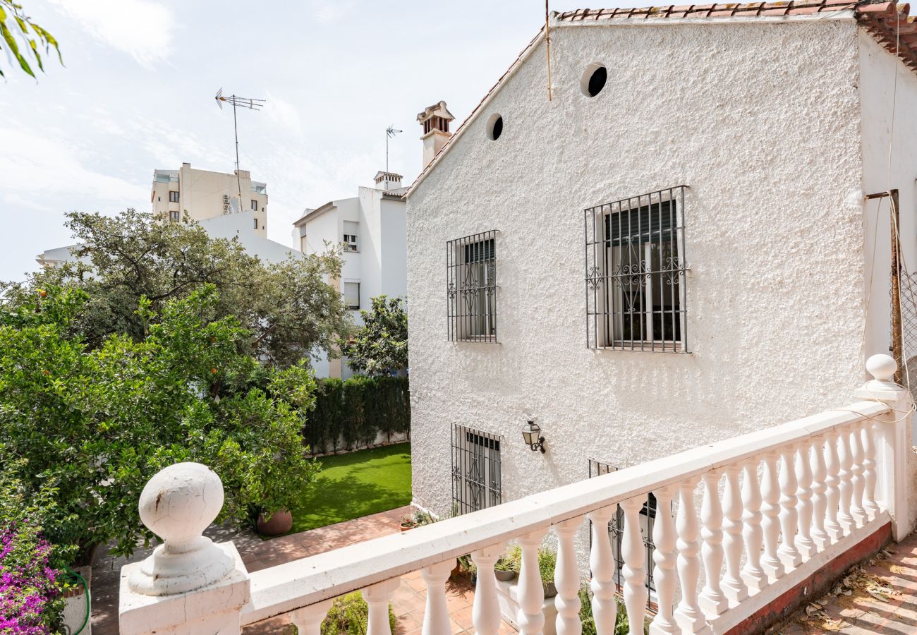 House in Torremolinos - MalagaSuite Cipres House Beach & Garden