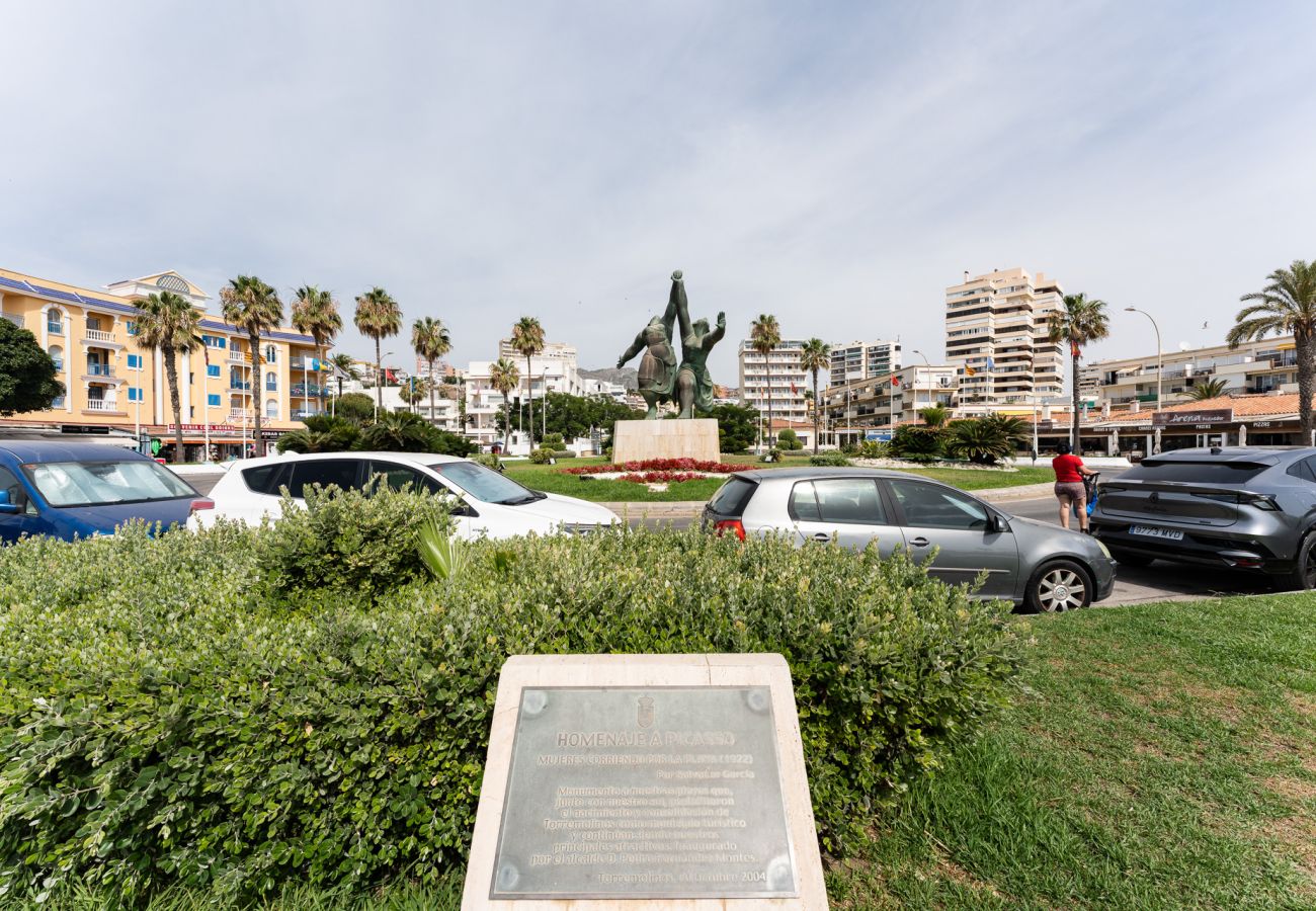 House in Torremolinos - MalagaSuite Cipres House Beach & Garden