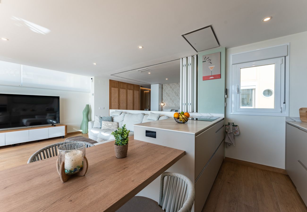 Apartment in Torremolinos - MalagaSuite Palmeras Cielo