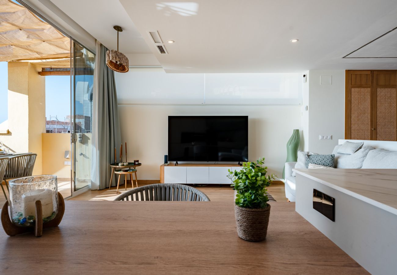 Apartment in Torremolinos - MalagaSuite Palmeras Cielo