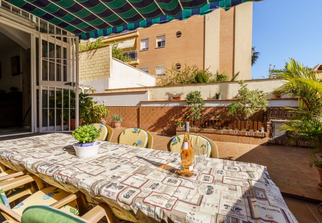 Appartement à Torremolinos - MalagaSuite Relax Terrace & Pool
