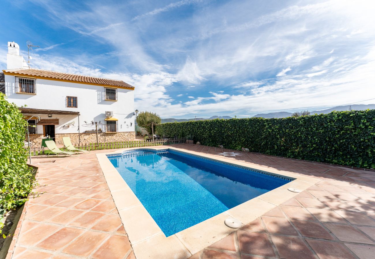 Gîte Rural à Antequera - MalagaSuite Cortijo Segura