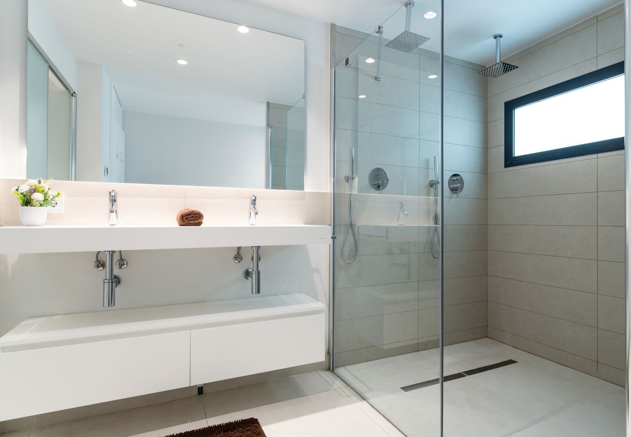 Appartement à Fuengirola - MalagaSuite Higueron West Luxury & Private Pool