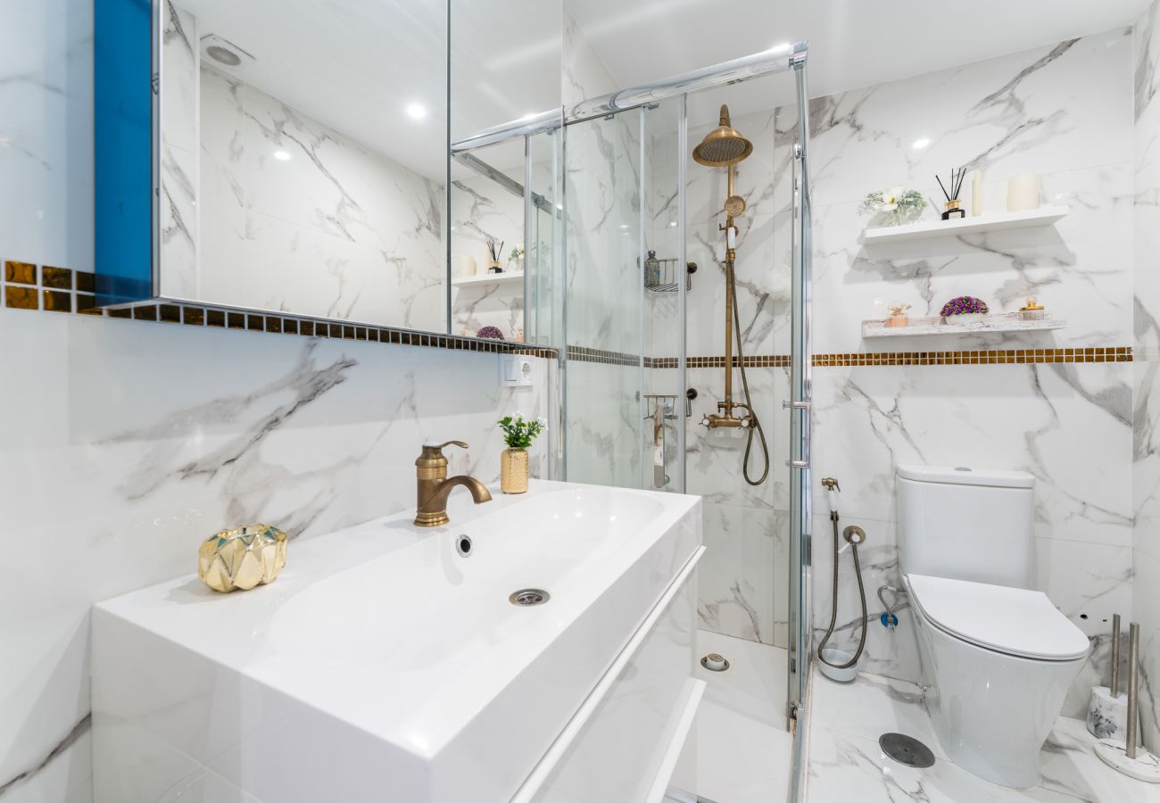 Appartement à Fuengirola - MalagaSuite First Line Beach Terrace