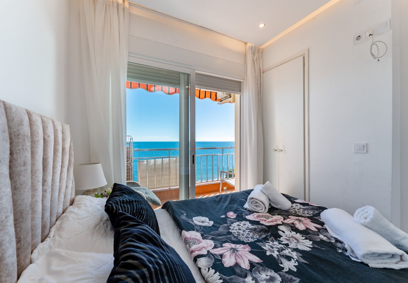 Appartement à Fuengirola - MalagaSuite First Line Beach Terrace