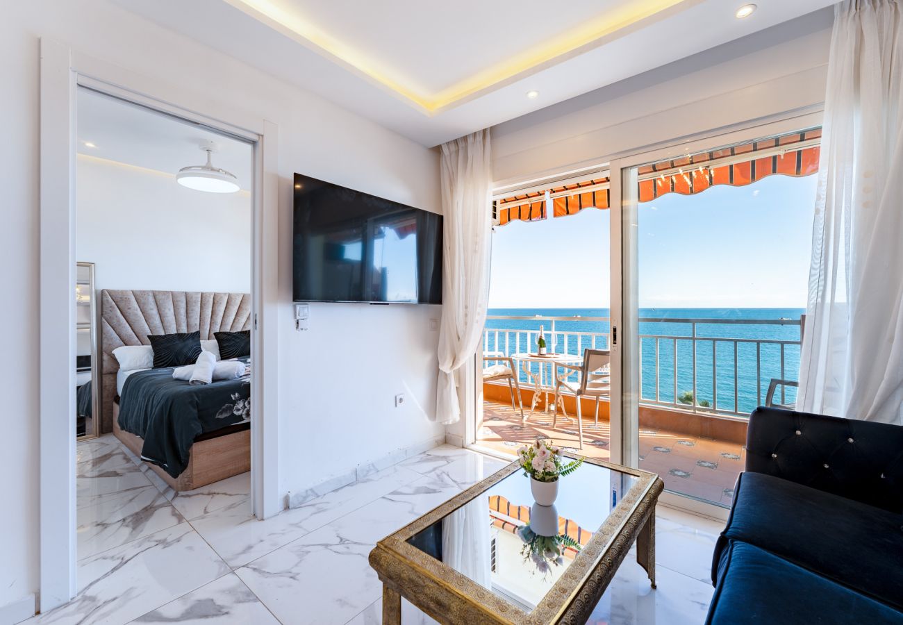Appartement à Fuengirola - MalagaSuite First Line Beach Terrace