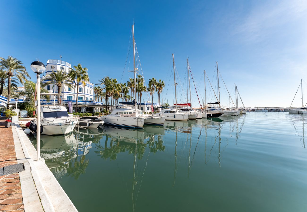 Appartement à Estepona - MalagaSuite Estepona Sun & Terrace