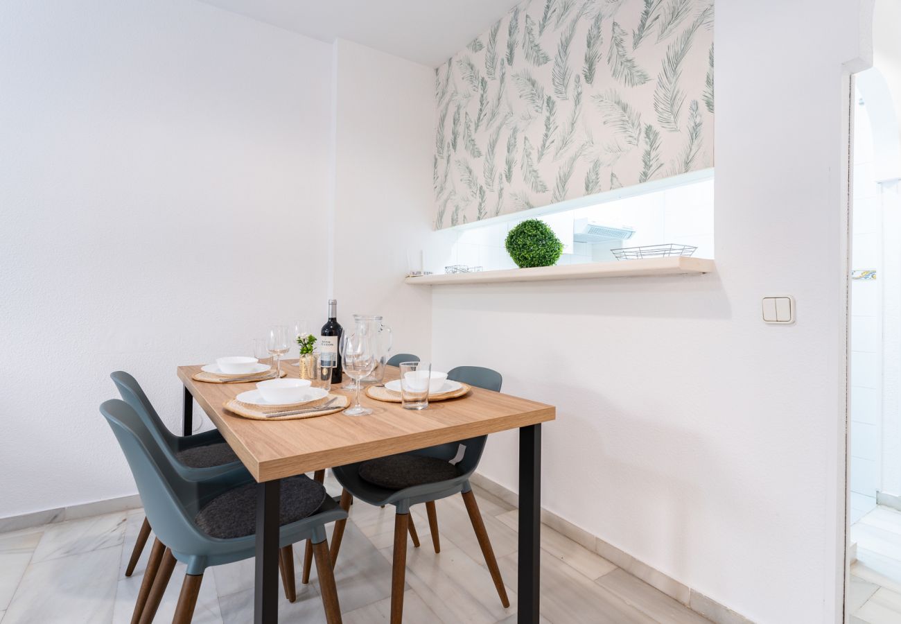 Appartement à Torremolinos - MalagaSuite Tropical Oasis Terrace