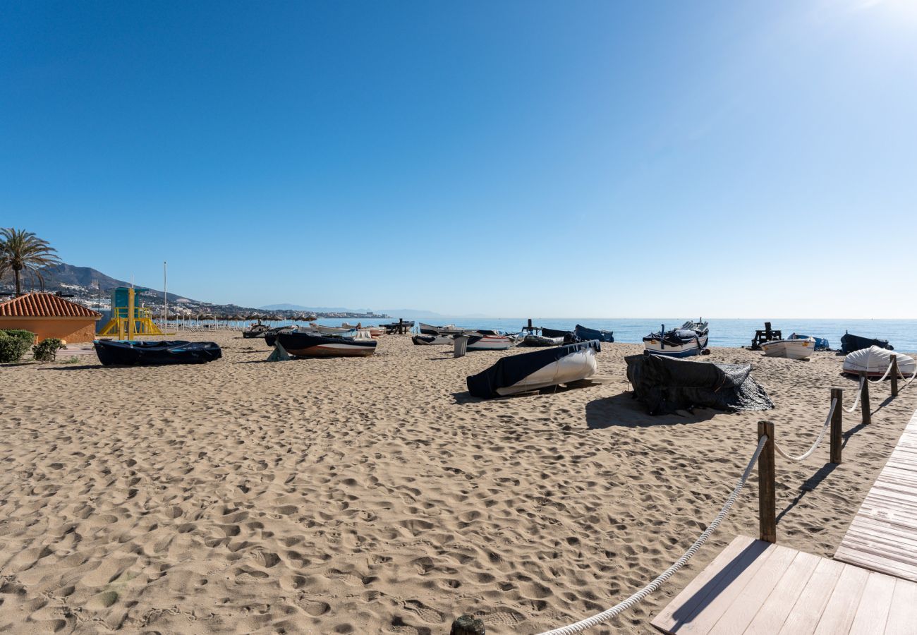 Appartamento a Fuengirola - MalagaSuite Front Beach Fuengirola