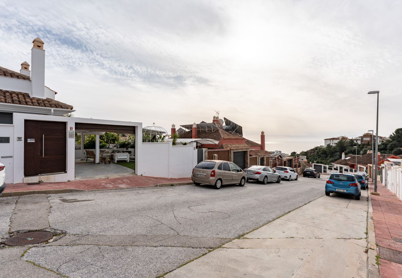 Casa a Benalmádena - MalagaSuite Plumaria House