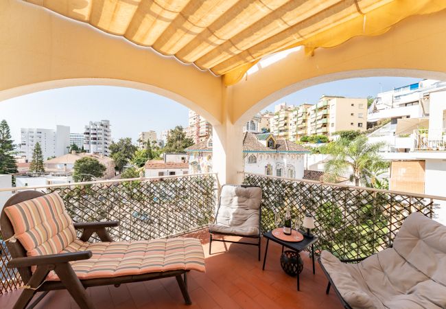  a Torremolinos - MalagaSuite Terrace & Parking Stay Torremolinos