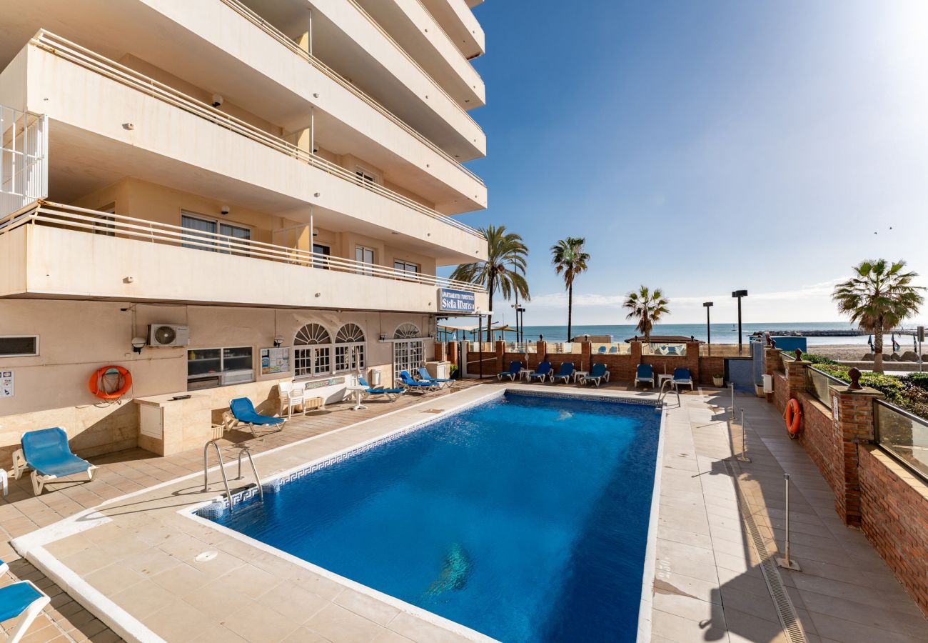 Appartamento a Fuengirola - Malagasuite Stella Maris Front beach