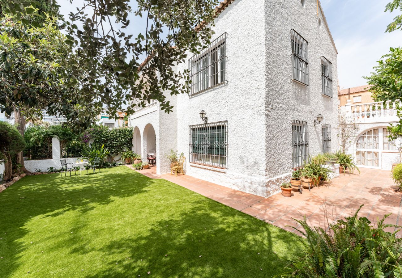 Casa a Torremolinos - MalagaSuite Cipres House Beach & Garden