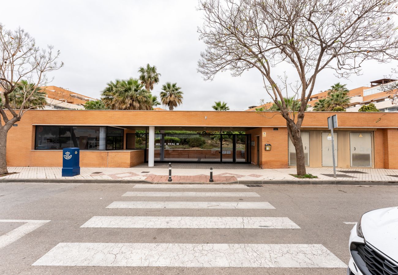 公寓 在 Torremolinos - MalagaSuite Pinillo Pool & Parking