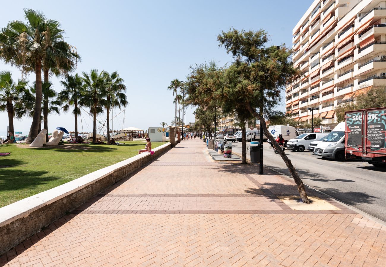 公寓 在 Fuengirola - MalagaSuite Frontline Beach Fuengirola